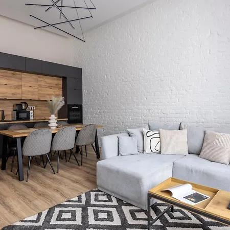 Exclusive Stylish By Prestige Homes Next To The Oktogon Lejlighed *