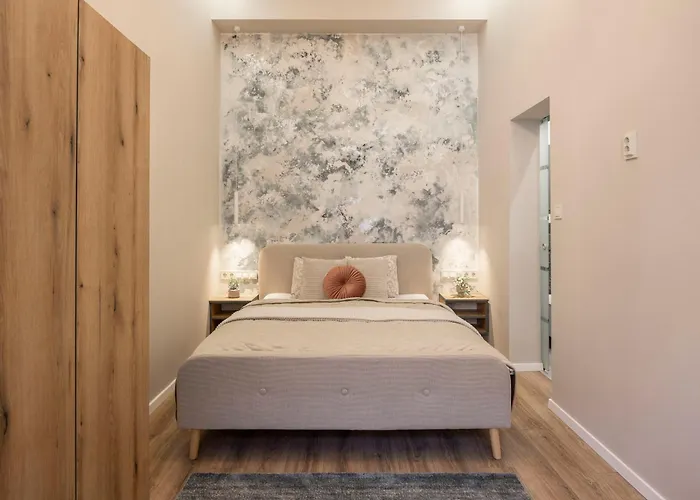 Exclusive Stylish By Prestige Homes Next To The Oktogon Apartament Budapesta