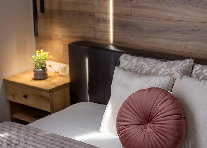 Apartament Exclusive Stylish By Prestige Homes Next To The Oktogon *
