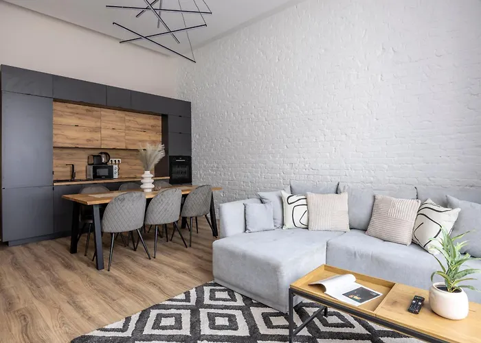 Exclusive Stylish By Prestige Homes Next To The Oktogon Apartament *